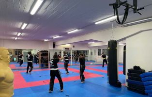 kampfsport fitnessstudios zurich Kickboxing Letzi, Kampfsport Schule für Kickboxen, Fitness Kickboxen und Taekwondo seit 1998 in Zürich