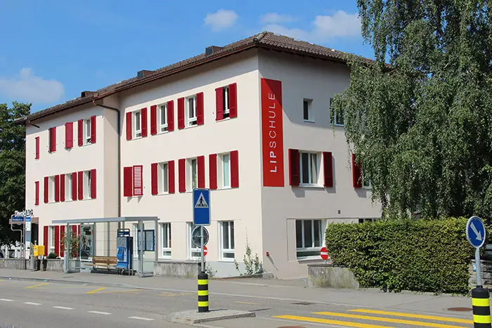 boarding schools in zurich LIPSCHULE