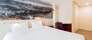 large group accommodation zurich B&B Hotel Zurich Airport Rumlang